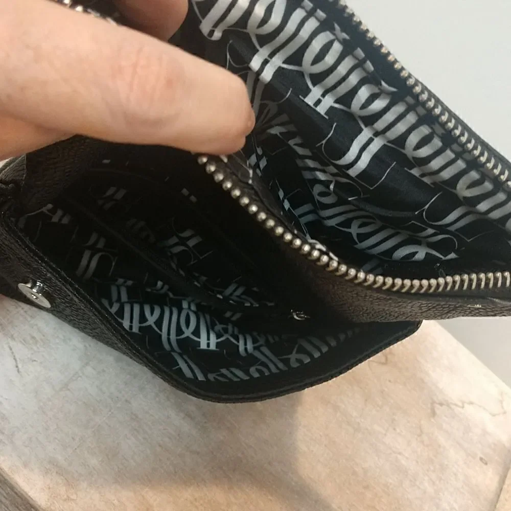 Jennifer Lopez details nwot see